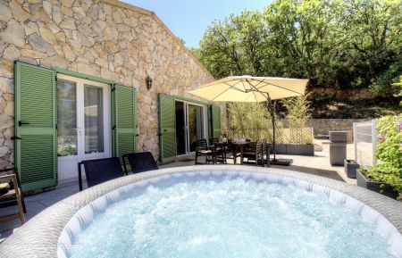 G&icirc;te n&deg;55320 Cateri - Corse - G&icirc;te &agrave; Cateri, La Balagne, Haute-Corse, labellis&eacute; G&icirc;tes de France : la terrasse le spa