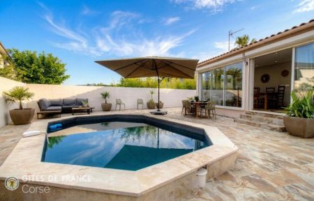 Gite à Solaro, Côte-Orientale, Haute-Corse, labellisé Gites de France la terrasse et la piscine privative Gîte n°64701 Solaro - Corse - Gite à Solaro, Côte-Orientale, Haute-Corse, labellisé Gites de France la terrasse et la piscine privative