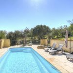 G&icirc;te &agrave; Porto Vecchio : Corse du Sud, labellis&eacute; G&icirc;te de France : la piscine commune