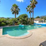 Gîte à Plaine de Peri, le Grand Ajaccio, Corse-du-Sud, labellisé Gîtes de France : la piscine commune Gîte à Plaine de Peri, le Grand Ajaccio, Corse-du-Sud, labellisé Gîtes de France : la piscine commune