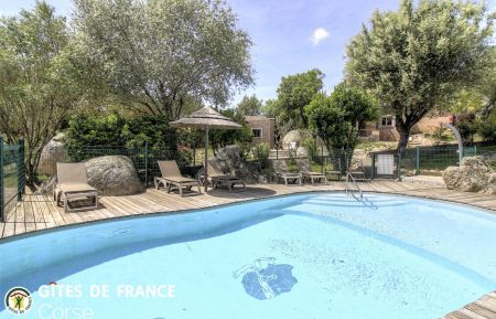 G&icirc;te n&deg;28771 Sotta - Corse - Gite &agrave; Sotta,Corse du Sud, labellis&eacute; G&icirc;tes de France : la piscine commune