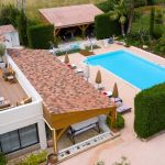 G&icirc;te &agrave; Plaine de Peri, le Grand Ajaccio, Corse-du-Sud, labellis&eacute; G&icirc;tes de France :  la piscine