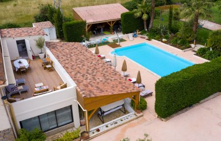 Gîte à Plaine de Peri, le Grand Ajaccio, Corse-du-Sud, labellisé Gîtes de France : la piscine Gîte n°18062 Plaine de peri - Corse - Gîte à Plaine de Peri, le Grand Ajaccio, Corse-du-Sud, labellisé Gîtes de France : la piscine