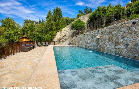 Gîte à Costa, Balagne, Haute-Corse, labellisé Gîtes de France : la piscine commune Gîte n°55626 Costa - Corse - Gîte à Costa, Balagne, Haute-Corse, labellisé Gîtes de France : la piscine commune