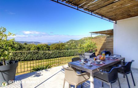 G&icirc;te n&deg;64373 Lumio - Corse - G&icirc;te &agrave; Lumio, Balagne, Haute-Corse, labellis&eacute; G&icirc;tes de France : la terrasse