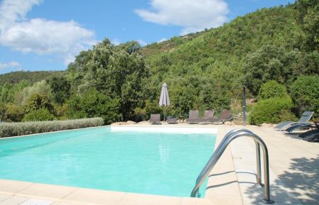 G&icirc;te n&deg;22373 San-Gavino-di-Carbini - Corse - G&icirc;te &agrave; Araggio en Corse du Sud : la piscine