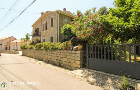 G&icirc;te n&deg;15081 Casaglione - Corse - G&icirc;te &agrave; Casaglione, la c&ocirc;te ouest, labellis&eacute; G&icirc;tes de France : la maison