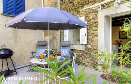 Gîte à Sant'Andrea di Cotone, Côte orientale, Haute-Corse, labellisé Gîtes de France : la terrasse Gîte n°62751 Sant'Andréa-di-Cotone - Corse - Gîte à Sant'Andrea di Cotone, Côte orientale, Haute-Corse, labellisé Gîtes de France : la terrasse