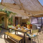 Gite &agrave; Carg&eacute;se, la C&ocirc;te Ouest, Corse du Sud, labellis&eacute; G&icirc;tes de France : la terrasse
