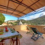 G&icirc;te &agrave; Corbara, la Balagne, en Haute Corse, labellis&eacute; G&icirc;tes de France : la terrasse