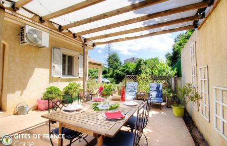 G&icirc;te n&deg;58751 Monte - Corse - G&icirc;te &agrave; Monte, Grand Bastia, Haute-Corse, labellis&eacute; G&icirc;tes de France: la terrasse