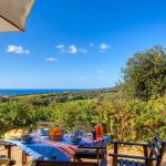 Gite &agrave; Carg&egrave;se, La C&ocirc;te Ouest, Corse du Sud, labellis&eacute; G&icirc;tes de France : la terrasse