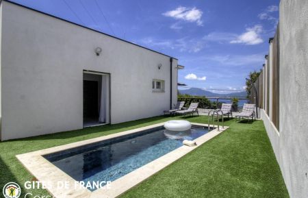 Gite à Porticcio,le Grand Ajaccio, Corse du Sud, labelisé Gîtes de France : la piscine Gîte n°26191 Porticcio - Corse - Gite à Porticcio,le Grand Ajaccio, Corse du Sud, labelisé Gîtes de France : la piscine