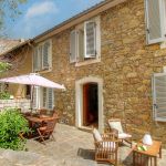 G&icirc;te &agrave; Sarrola-Carcopino, le Grand Ajaccio, Corse-du-Sud, labellis&eacute; G&icirc;tes de France : la terrasse 