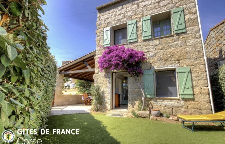G&icirc;te n&deg;22391 Sart&egrave;ne - Corse - G&icirc;te &agrave; Serragia, la Grand Valinco, Corse-du-Sud, labellis&eacute; G&icirc;tes de France : la maison