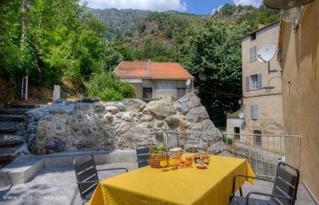 G&icirc;te n&deg;61661 Venaco - Corse - G&icirc;te &agrave; Venaco, Centre Corse, Haute-Corse, labellis&eacute; G&icirc;tes de France : terrasse