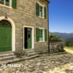 G&icirc;te &agrave; Aull&egrave;ne, Corse du Sud, labellis&eacute; G&icirc;tes de France : l'entr&eacute;e