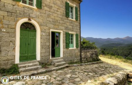 G&icirc;te n&deg;22491 Aull&egrave;ne - Corse - G&icirc;te &agrave; Aull&egrave;ne, Corse du Sud, labellis&eacute; G&icirc;tes de France : l'entr&eacute;e