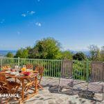 G&icirc;te &agrave; Loreto di Casinca, Grand Bastia, Haute-Corse, labellis&eacute; G&icirc;tes de France : terrasse