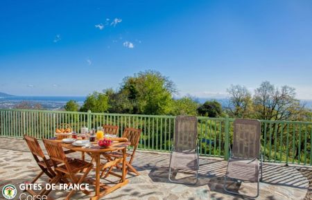 G&icirc;te n&deg;59882 Loreto-di-Casinca - Corse - G&icirc;te &agrave; Loreto di Casinca, Grand Bastia, Haute-Corse, labellis&eacute; G&icirc;tes de France : terrasse