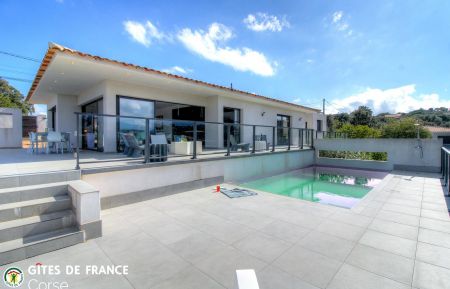 Gîte à Sainte Lucie de Porto-Vecchio, Corse du Sud, labellisé Gîtes de France : la villa Gîte n°28211 Sainte lucie de porto vecchio - Corse - Gîte à Sainte Lucie de Porto-Vecchio, Corse du Sud, labellisé Gîtes de France : la villa