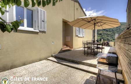 G&icirc;te n&deg;28891 Santa-Maria-Figaniella - Corse - Gite &agrave; Santa Maria Figaniella, Le grand Valinco, Corse du Sud, Labellis&eacute; G&icirc;tes de France : la terrasse