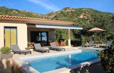 G&icirc;te n&deg;22377 San-Gavino-di-Carbini - Corse - Gite &agrave; Araggio, Corse du Sud, labelis&eacute; G&icirc;tes de France : la maison avec la piscine