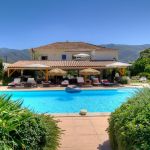 Gite à Peri, Le Grand Ajaccio, Corse du Sud, labellisé Gîtes de France : la piscine commune Gite à Peri, Le Grand Ajaccio, Corse du Sud, labellisé Gîtes de France : la piscine commune