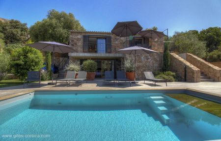 G&icirc;te n&deg;20613 Afa - Corse - Gite &agrave; Afa, Le Grand Ajaccio, Corse du Sud, labellis&eacute; G&icirc;tes de France : la piscine et la maison