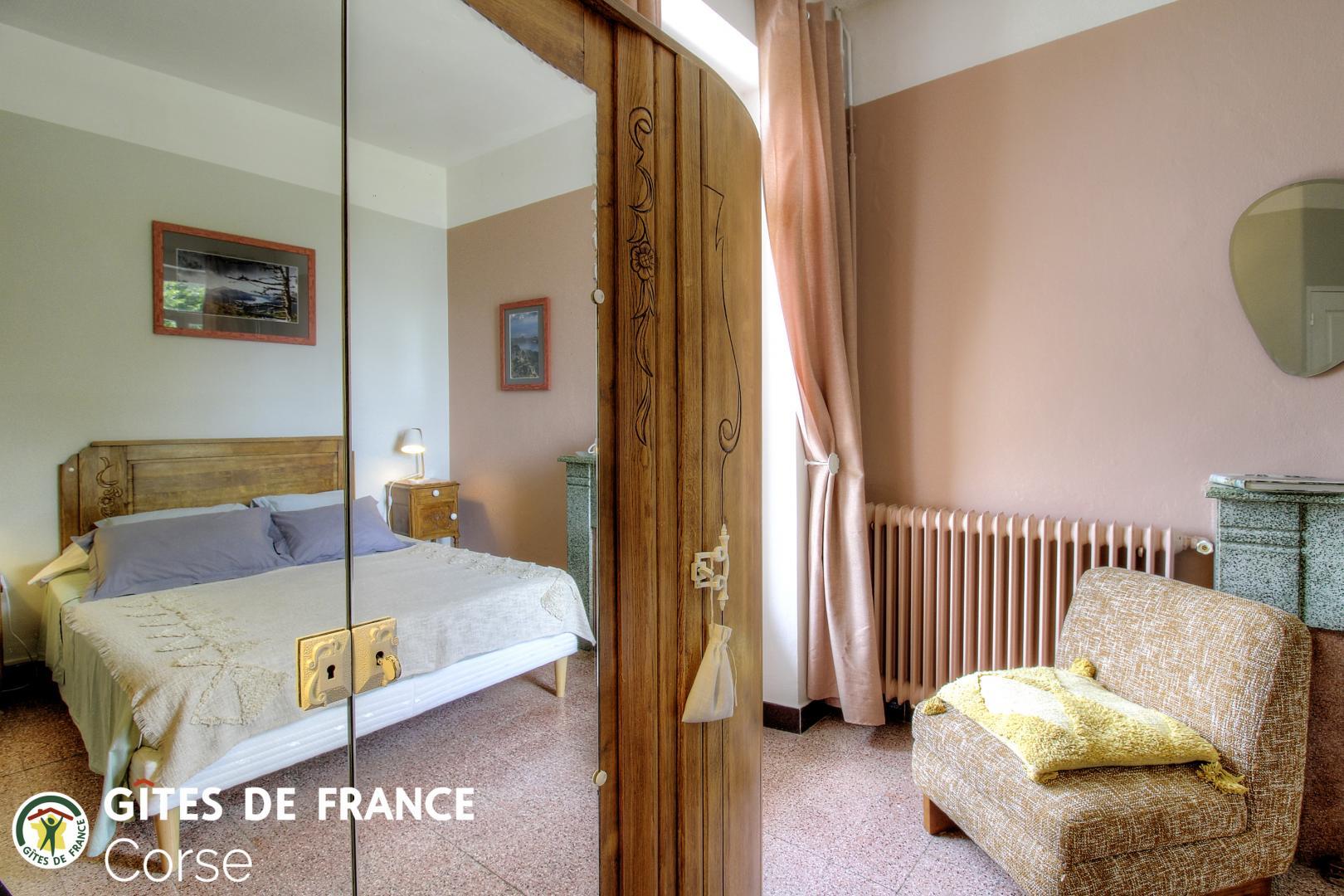 Chambres d'hôtes à Porto Vecchio - L'Ospedale, le Sud Corse, Corse du Sud, labellisées Gîtes de France: La chambre de Catherine photo 7