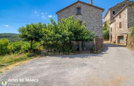 G&icirc;te n&deg;17881 Levie - Corse - photo