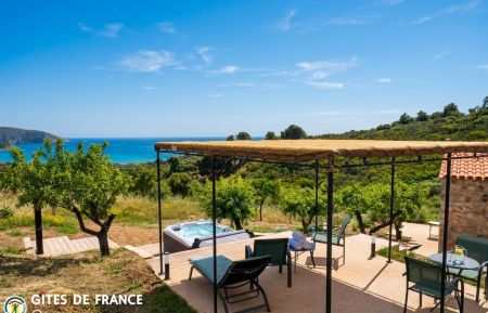 G&icirc;te n&deg;24013 Piana - Corse - photo