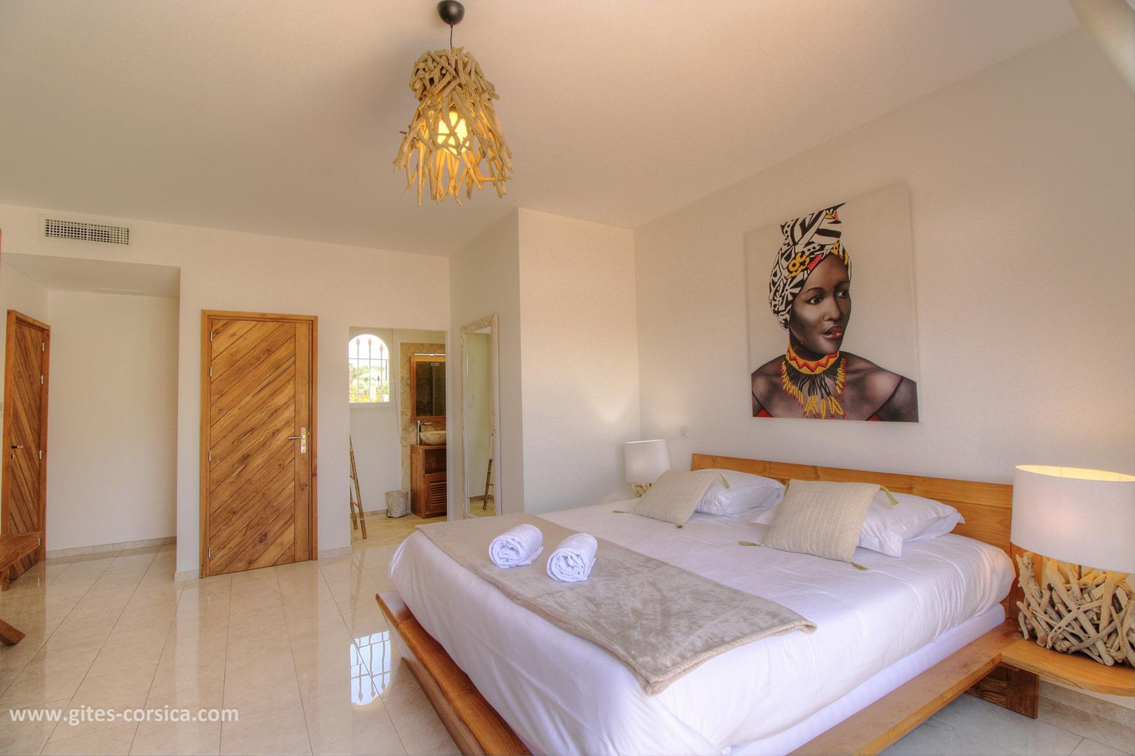 Chambres d'hôtes à Sarrola Carcopino, Le Grand Ajaccio, Corse du Sud, labellisé Gîtes de France : la chambre 5 photo 32