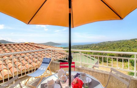 G&icirc;te n&deg;24222 Carg&egrave;se - Corse - photo