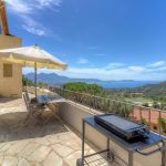 G&icirc;te &agrave; Lumio, Balagne, Haute-Corse, labellis&eacute; G&icirc;tes de France : la terrasse