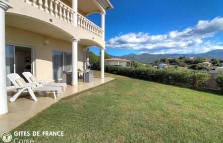 G&icirc;te n&deg;10158 Bastelicaccia - Corse - G&icirc;te-10158-Basteliccacia-Grand Ajaccio-Corse-labellis&eacute;-g&icirc;te-de-France : la villa