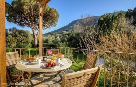 G&icirc;te n&deg;60161 Luri - Corse - G&icirc;te &agrave; Luri, Grand Bastia, Haute-Corse, labellis&eacute; G&icirc;tes de France : la terrasse