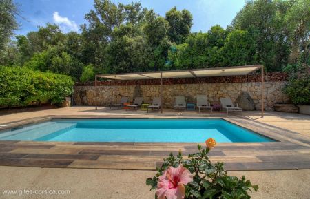 G&icirc;te n&deg;27061 Sainte lucie de porto vecchio - Corse - G&icirc;te &agrave; Porto Vecchio, en Corse du Sud, labellis&eacute; G&icirc;tes de France : la piscine