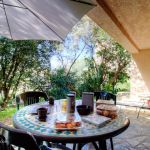 G&icirc;te &agrave; Lumio, Balagne, Haute-Corse, labellis&eacute; G&icirc;tes de France : la terrasse